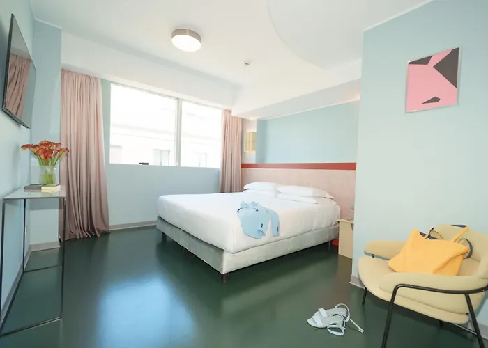 Moderno - Adults Only Rom