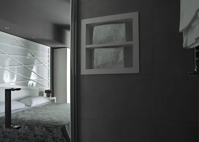 Moderno - Adults Only 4*