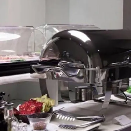 Moderno - Adults Only