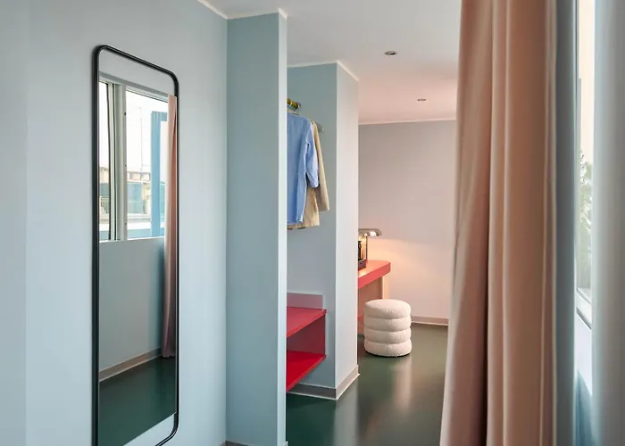 Moderno - Adults Only 4*