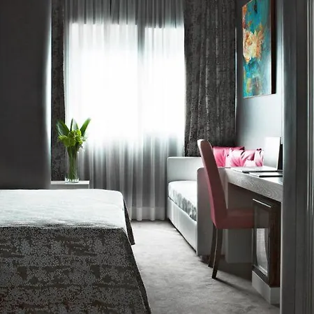 Hotel Moderno 4*